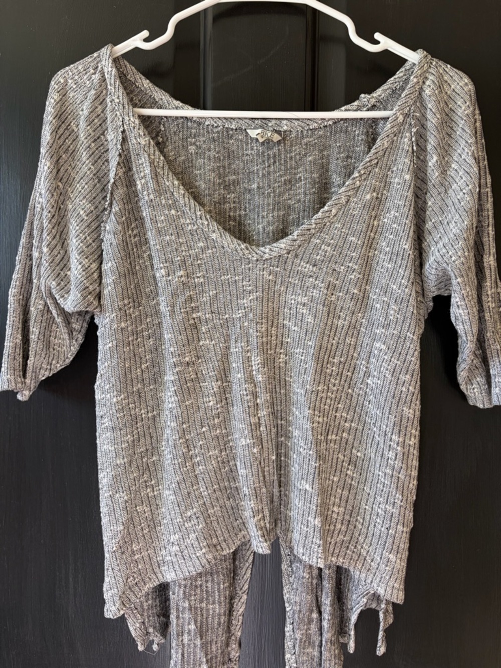 Women's Gray Knit V-Neck Top